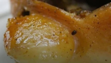 4 parts of the chicken contain many parasites but many people still eat them without worry