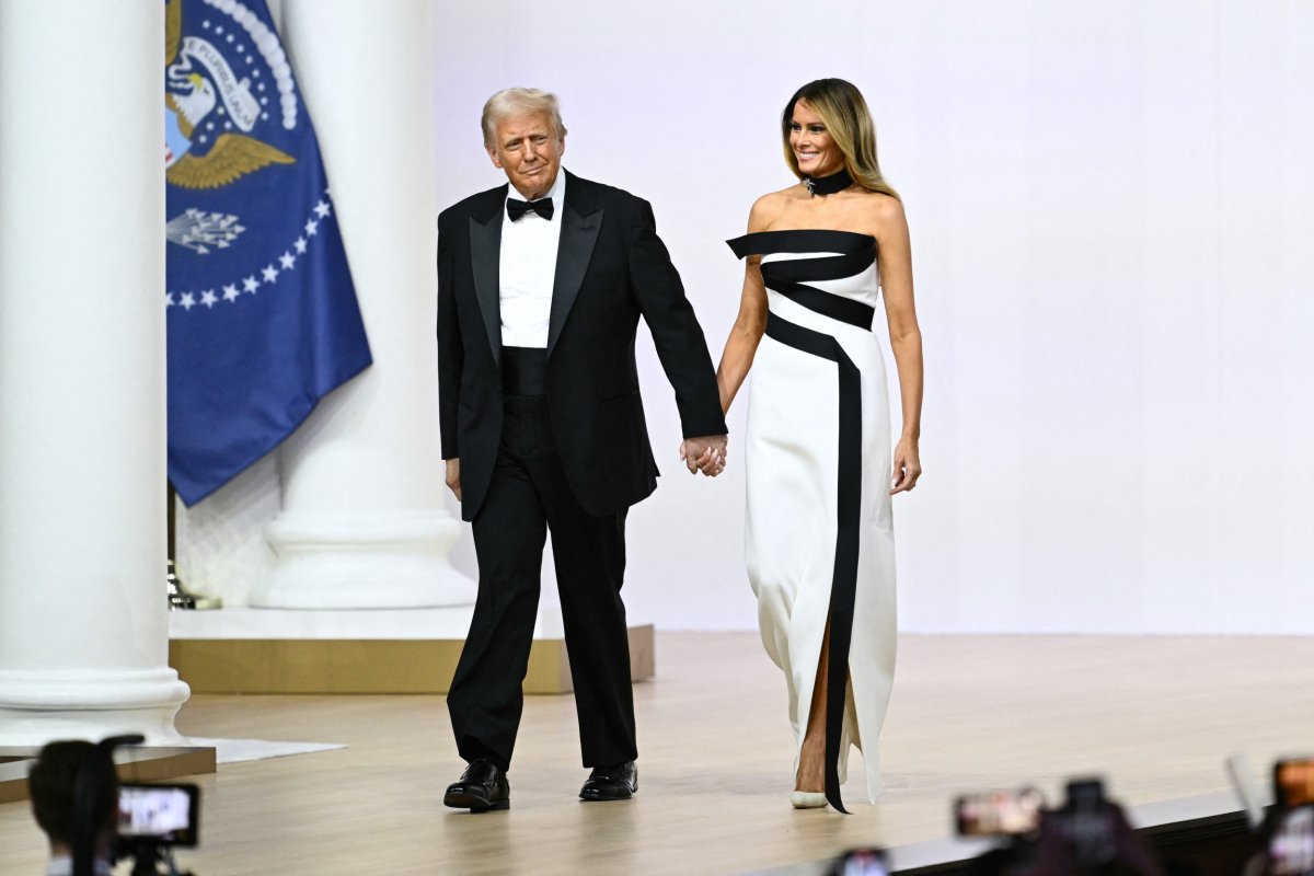 It was symbolic! The meaning behind Melania Trump’s Inauguration outfit is now revealed Top